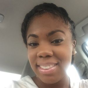 Meet your Posher, Kaye-lonnie